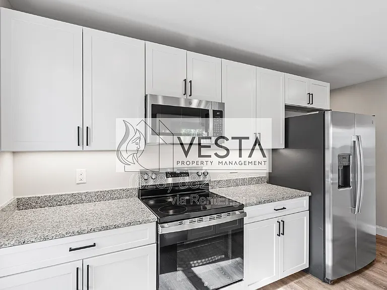 474 Hague Dr — Photo 18