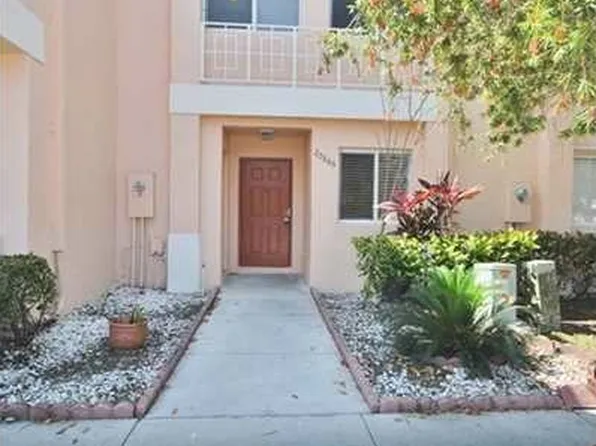 20869 NW 1st St, Hollywood, FL 33029