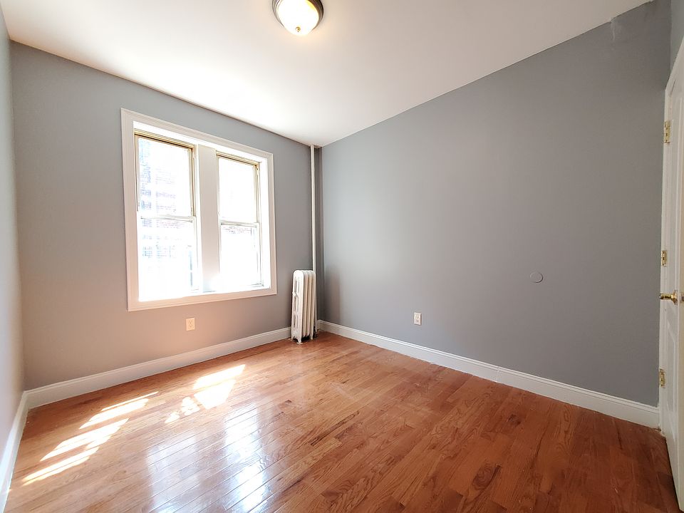 2nd image of 1204-1206 Kennedy Blvd #35E