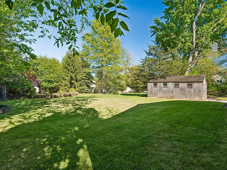 186 W Northfield Rd — Photo 39