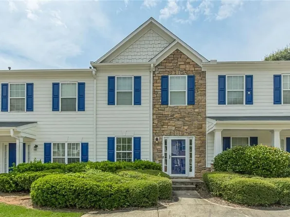585 McWilliams Rd, Atlanta, GA
