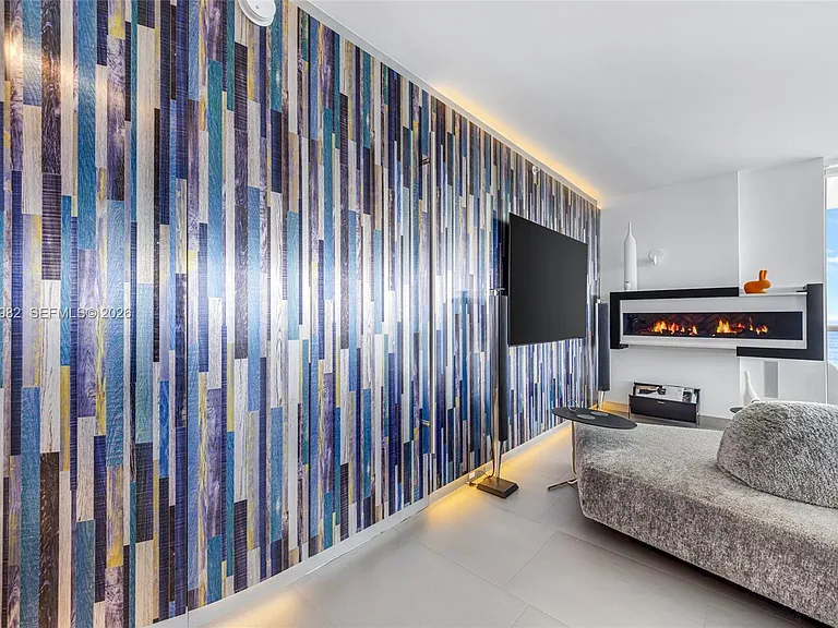 6365 Collins Ave #2301 — Photo 32