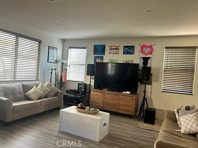 1522 Tiger Eye Ln — Photo 1