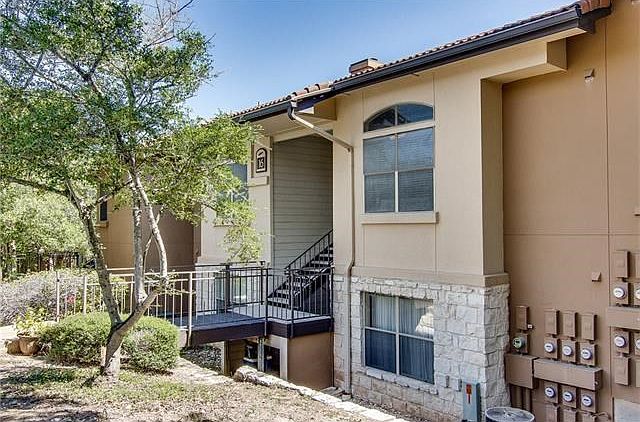 Welcome Home to Monte Vista!  Outside of Building #16.