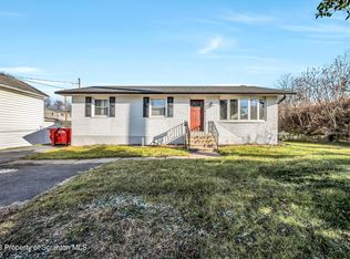 705 York Ave, Avoca, PA 18641