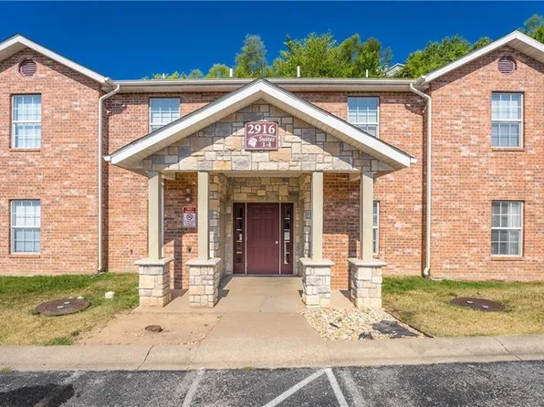 2916 Vinyards Pkwy APT 3, Branson, MO 65616