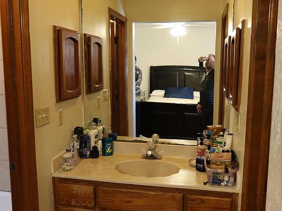 5th image of 1511 Pintoresco Dr