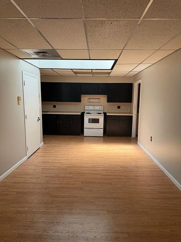 2 bed, 1.0 bath, 1200 sqft, $1,200 — Photo 1