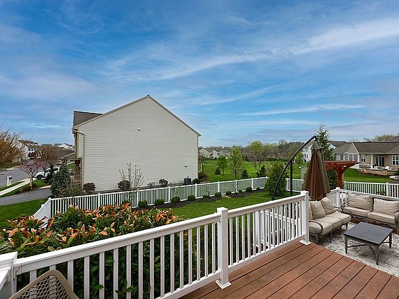 5th image of 351 Fieldstone Dr #L-0013