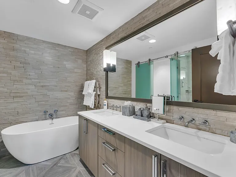 9 Beach Club Dr #214 — Photo 14