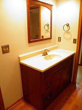 4th image of 5244 Meadowknoll Ln