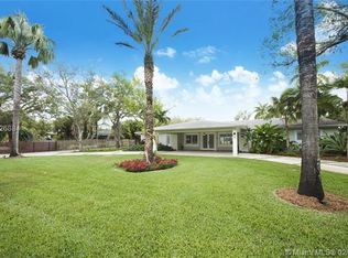 9745 SW 110th St, Miami, FL 33176