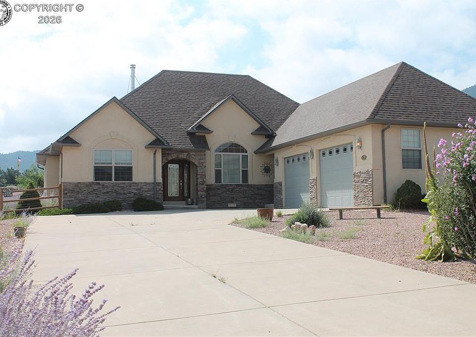 1st image of 154 S Osprey Ct