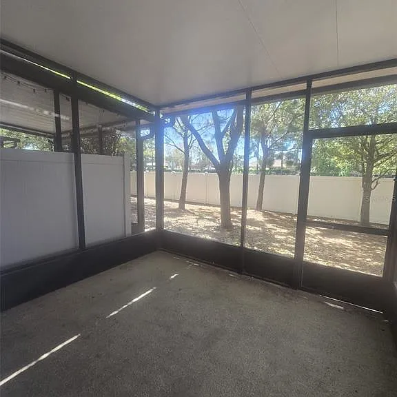 6978 Holly Heath Dr — Photo 36
