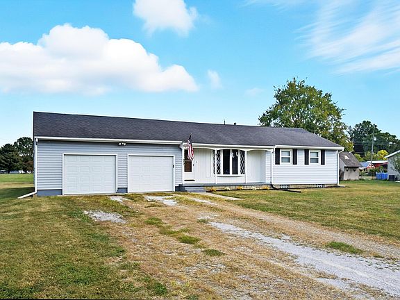 2nd image of 72 Parkway Dr