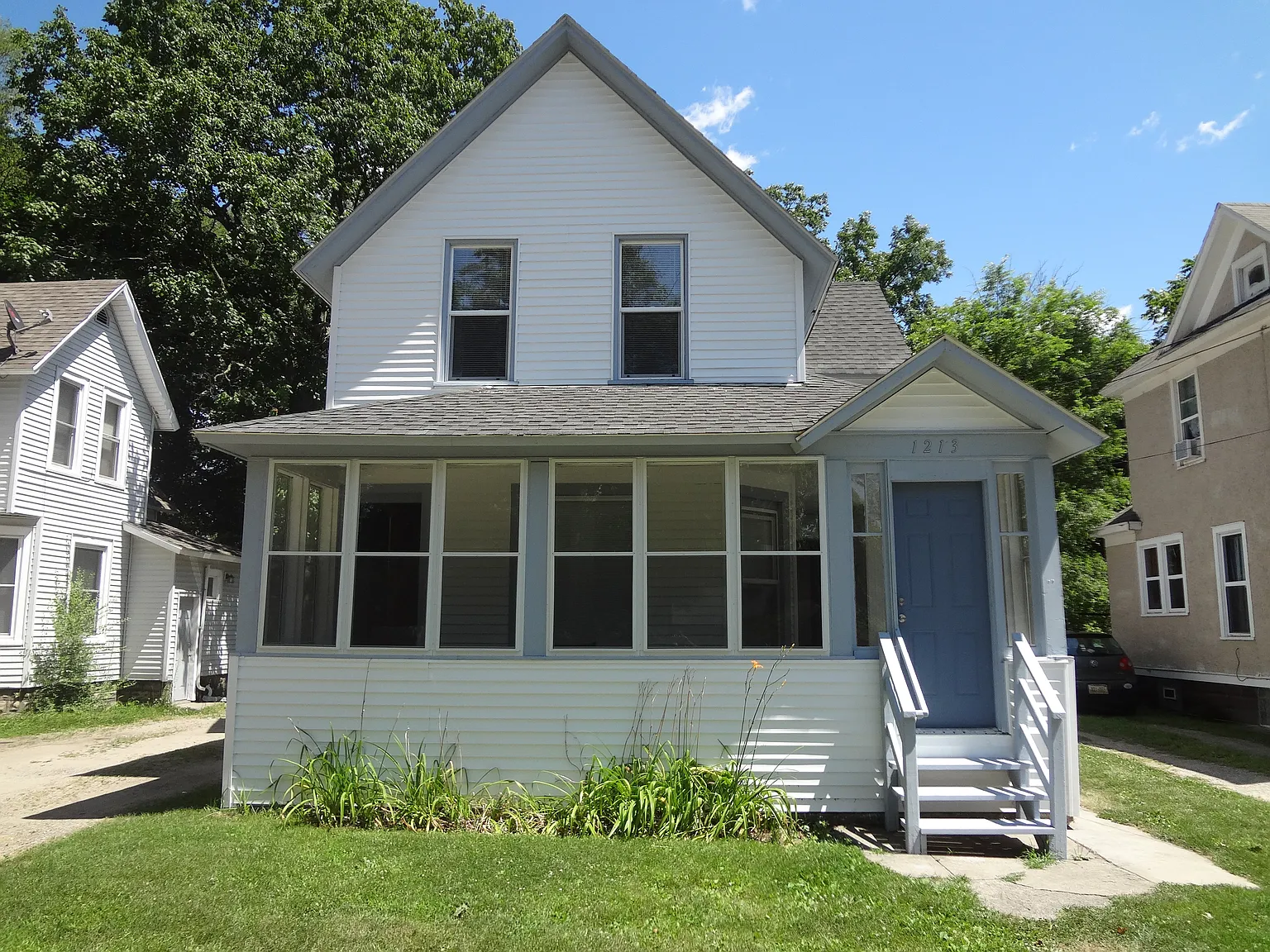 1213 March St photo 1