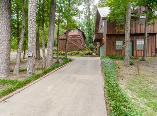 435 Lakeway Dr, Coldspring, TX 77331