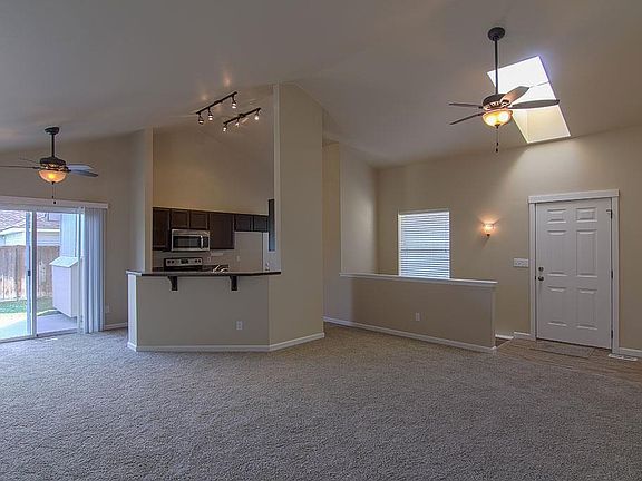 3rd image of 1624 N Harmony Ln