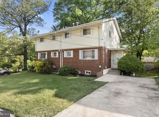 821 Booker Dr, Capitol Heights, MD 20743