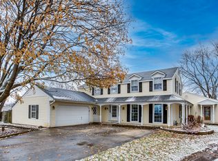 3N161 Ridgeview St, West Chicago, IL 60185