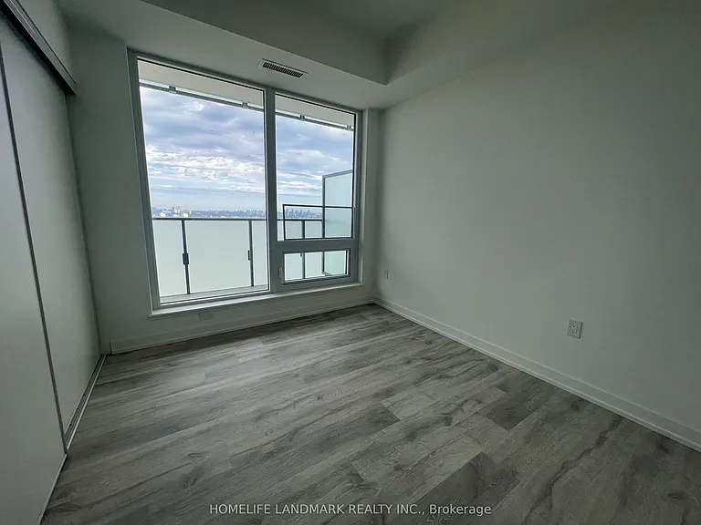 7 Golden Lion Hts #1803 — Photo 16