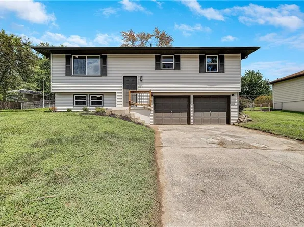 1931 S Leslie Dr, Independence, MO 64055