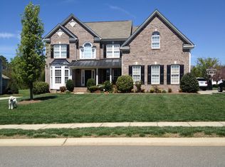 285 Corona Cir, Mooresville, NC 28117