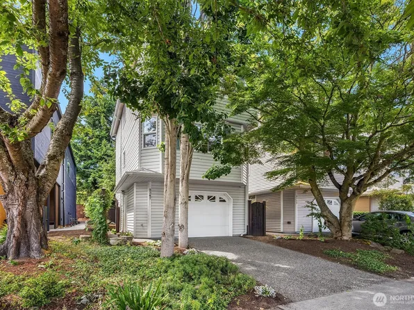 8347 9th Avenue NW, Seattle, WA 98117