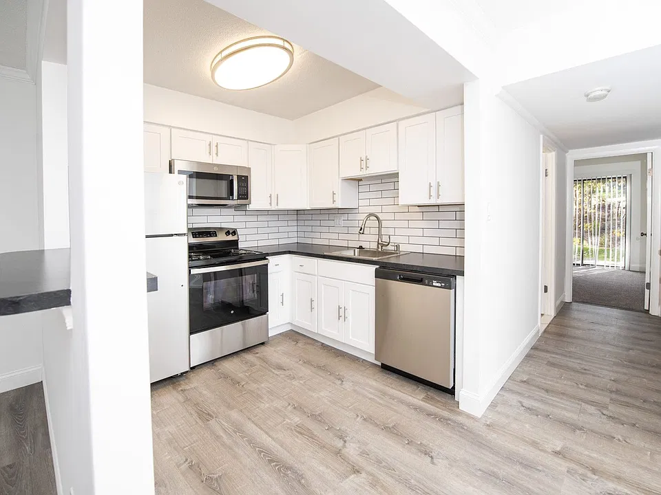 Whistlewood Commons