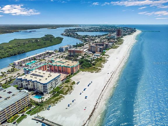 3rd image of 18400 Gulf Blvd APT 2203