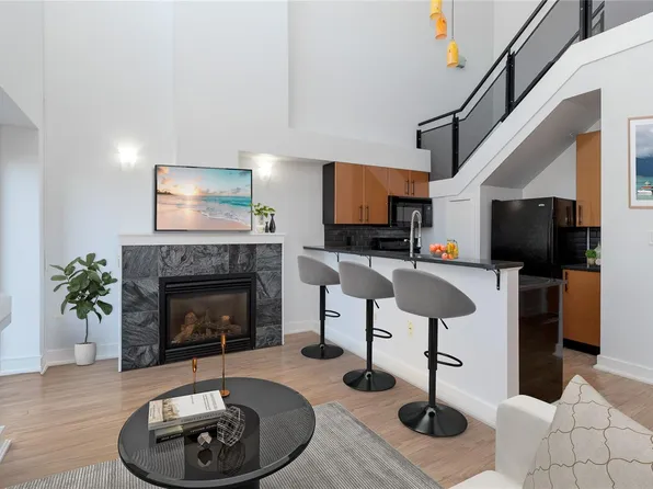 599 Pandora Ave #323, Victoria, BC V8W 1N5