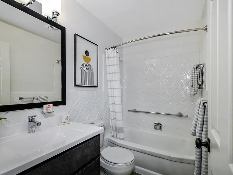 Haven at Grosse Pointe — Photo 18