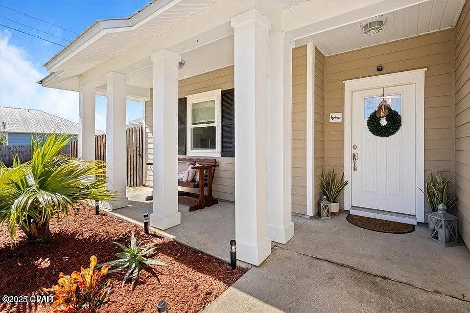 3 bed, 1400 sqft, $2,600 — Photo 1