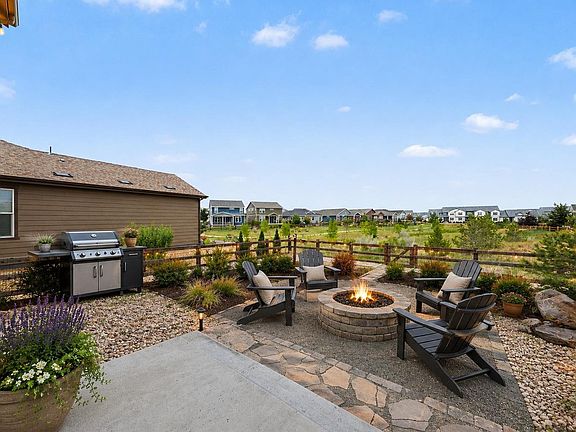3rd image of 3025 Pawnee Creek Dr