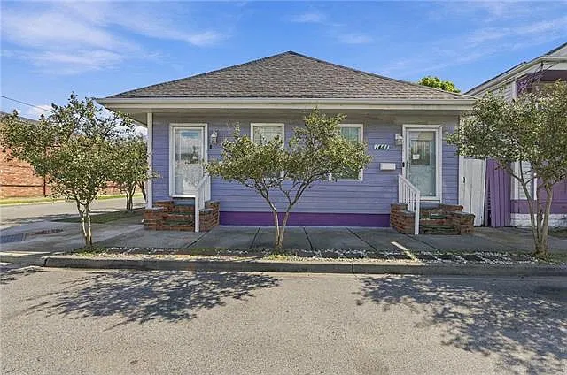2 bed, 1.0 bath, 925 sqft, $1,550 — Photo 1