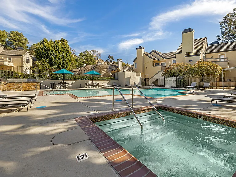 Carmel Summit — Photo 28