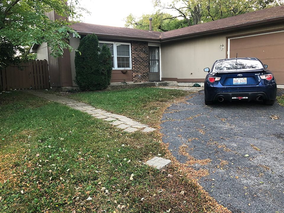 1st image of 187 Bloomingdale Ct