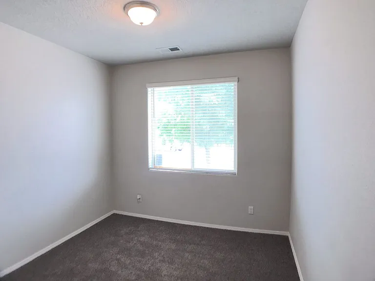 1748 Valle Vista Rd NW — Photo 23