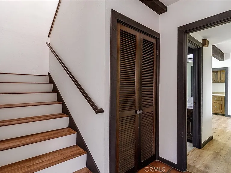 313 Diamond Ave — Photo 16