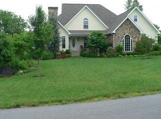 23 Murchinson Ave, Luray, VA 22835