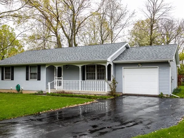 3 Westview Cres, Geneseo, NY 14454