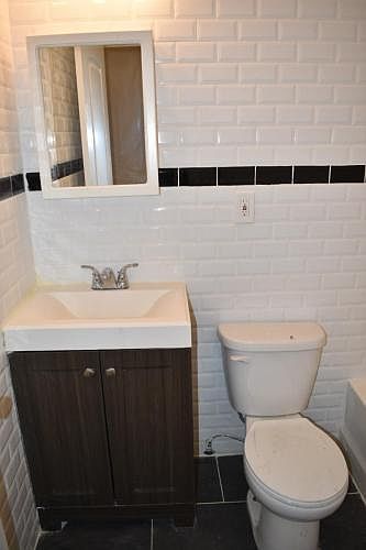 2nd image of 1814 Clinton Ave Fl 2