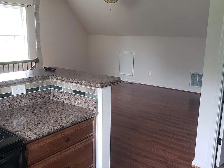 180 Marrs Ln — Photo 5