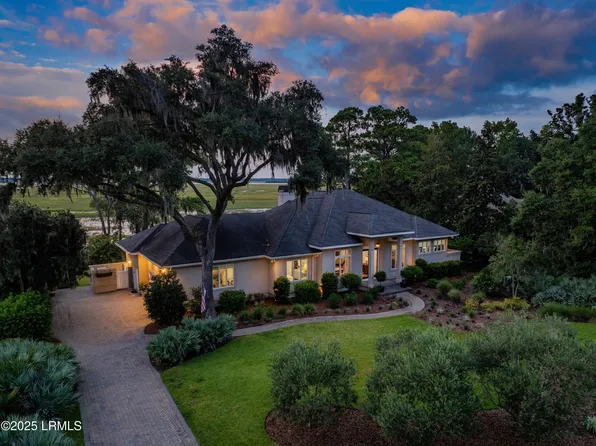 374 Dataw Dr, Saint Helena Island, SC 29920