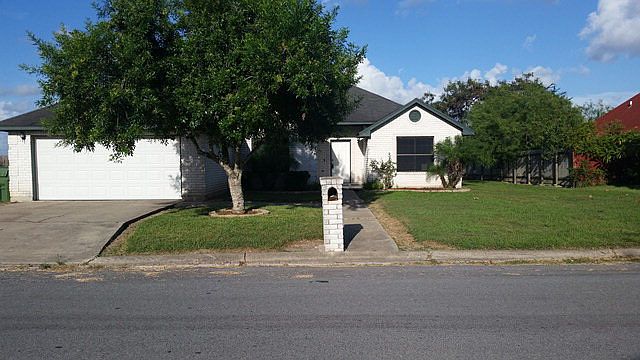 1st image of 334 Sagua La Grande Ave