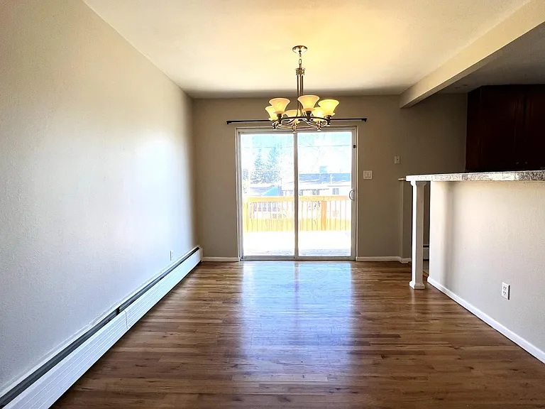 5858 Pierson St — Photo 19