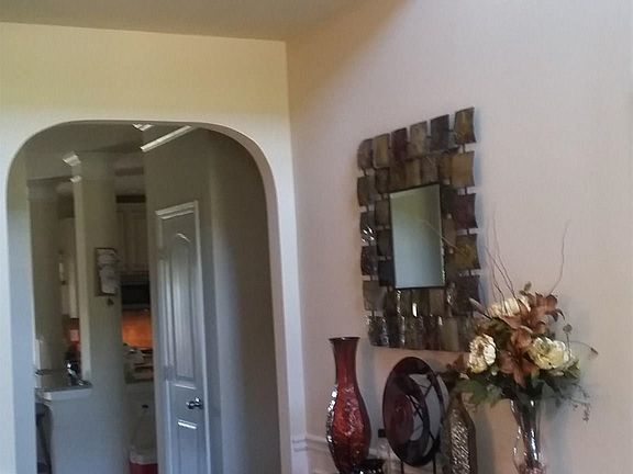 5th image of 210 Astoria Way