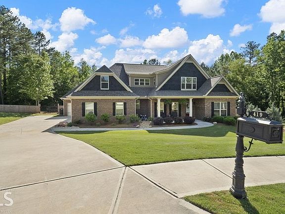 3rd image of 419 Dogwood Ln
