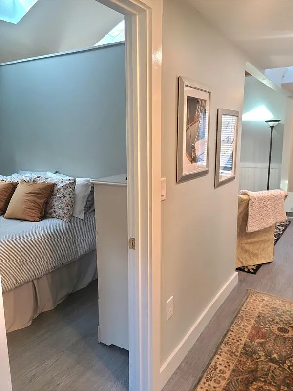 1 bed, 1.0 bath, 700 sqft, $2,000 — Photo 2
