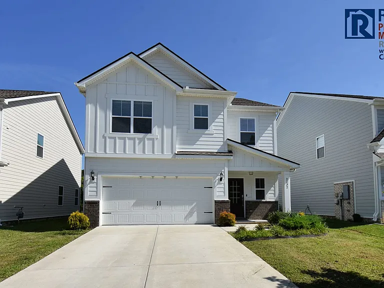 2232 Robert Gwynne Dr — Photo 1